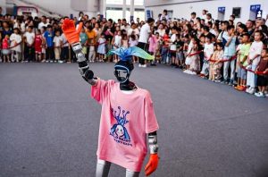 Лечебна база на тема панда в Кинхуандао предлага терапия за деца с аутизъм