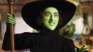 Черната шапка, носена от Злата вещица от Запада в “Магьосникът от Оз”, ще бъде продадена на търг