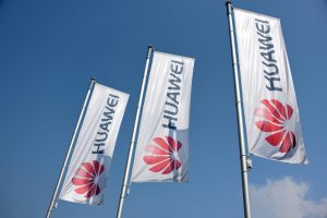 Автобизнесът на Huawei се насочва към печалба през полугодието