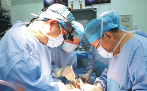 Животоспасяваща операция за 5-годишно момиче дава втори шанс