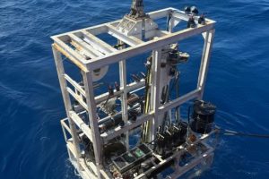 Китай представя робот за подводни сондажи