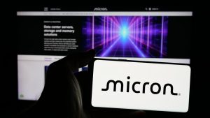 Глобалният срив на чиповете памет ще продължи дори когато Samsung, SK Hynix, Micron увеличат производството