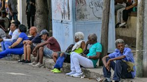 Националната електрическа мрежа на Куба се срива, оставяйки милиони без ток