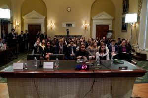 Шерфилъс-МакКормик е третият депутат, който се оттегля след вълна от скандали, заляла Конгреса на САЩ